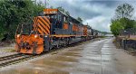 WE 7016 leads 291 west at Summit St.